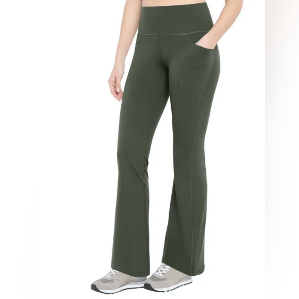 GapFit Flare Leggings – NWOT 🖤
